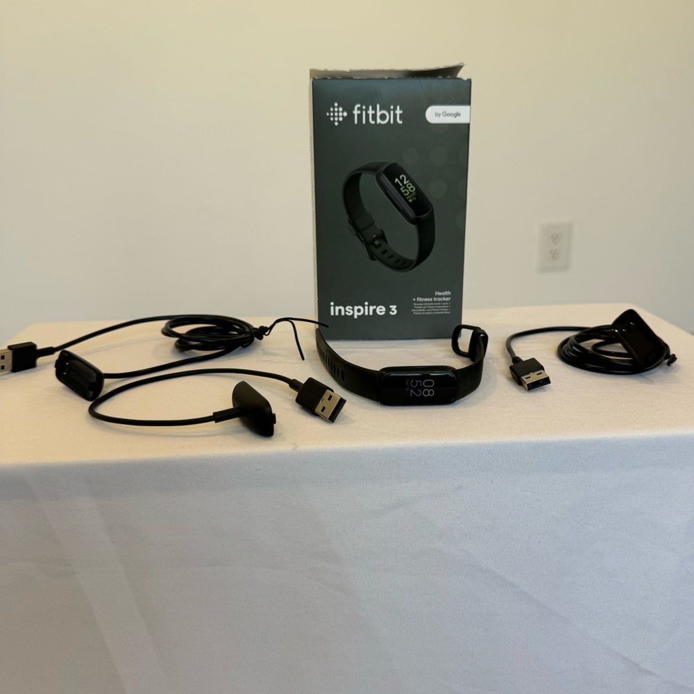 Fitbit Inspire 3 Health and Fitness Tracker Black with Chargers.